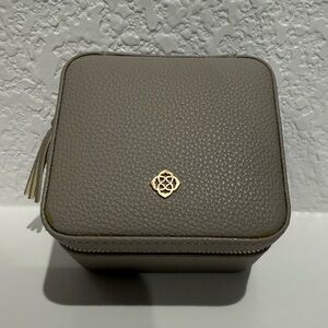 Kendra Scott Small Travel Jewelry Case Box with Gold Accent